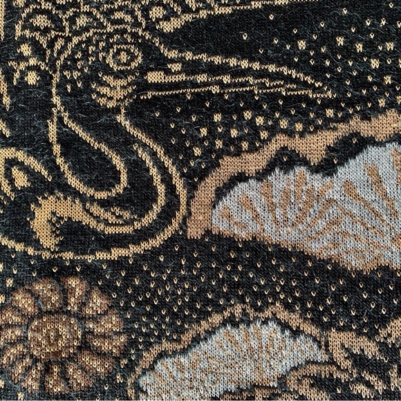 French crane & cloud pattern neutral w/black back pullover knit sweater-Size S/M - Picture 3 of 6